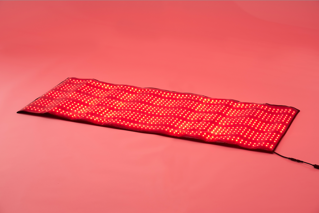 Hyperbaric Chamber Red Light Therapy Mat.