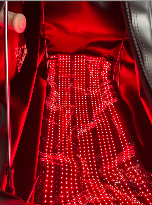 Hyperbaric Chamber Red Light Therapy Mat.